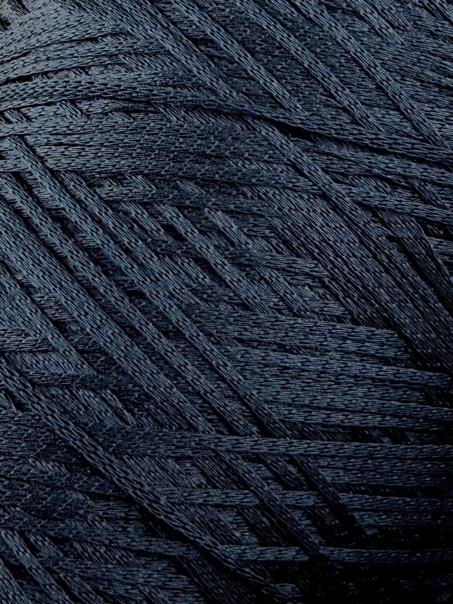 Art. Perla – 100 % Seidengarn 390 m / 100 g col. Nachtblau